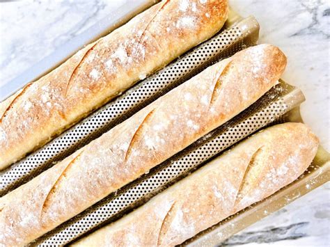 How many sugar are in parisian baguette works sandwich - calories, carbs, nutrition