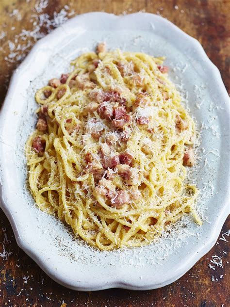 How many sugar are in pasta carbonara - calories, carbs, nutrition