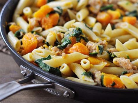 How many sugar are in pasta penne butternut squash & mushrooms cmp - calories, carbs, nutrition