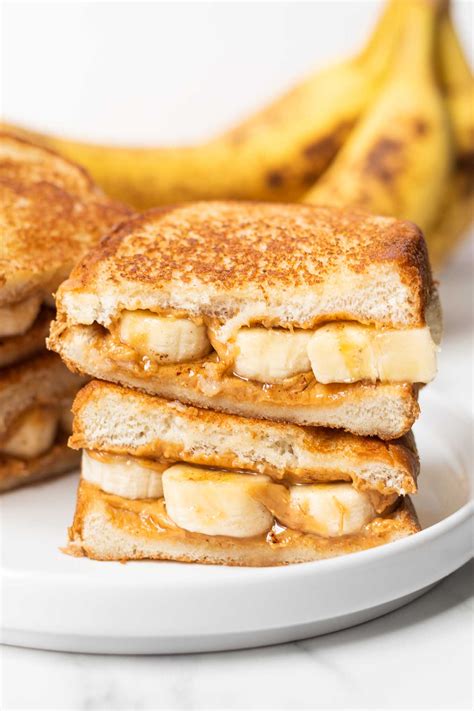 How many sugar are in pb and banana sandwich (41051.0) - calories, carbs, nutrition