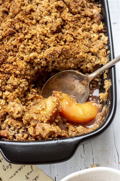 How many sugar are in peach crisp with oat topping - calories, carbs, nutrition