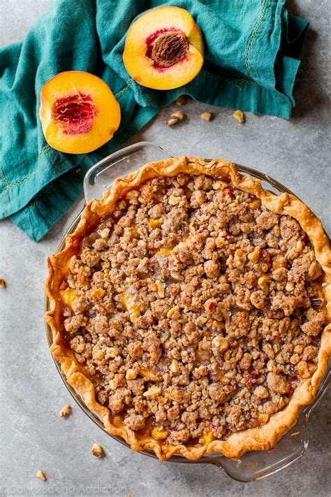 How many sugar are in peach crumble - calories, carbs, nutrition