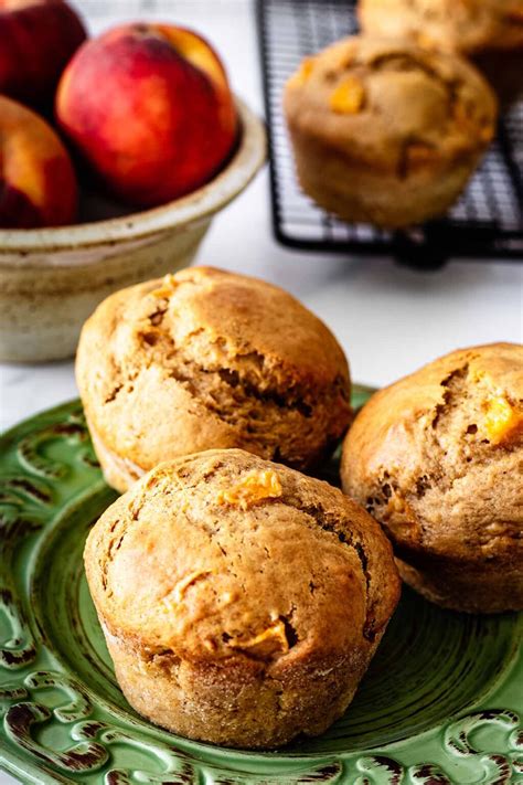 How many sugar are in peach muffins - calories, carbs, nutrition