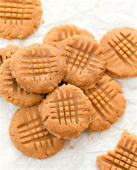 How many sugar are in peanut butter cookies (to go) - calories, carbs, nutrition