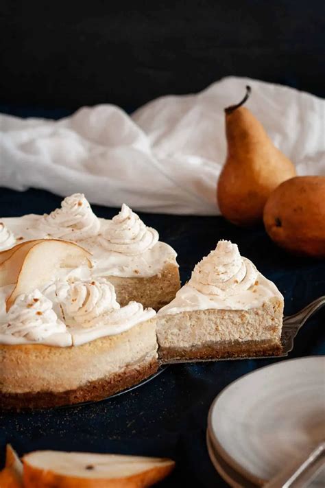 How many sugar are in pear and ginger cheesecake - calories, carbs, nutrition