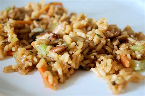 How many sugar are in pecan rice - calories, carbs, nutrition