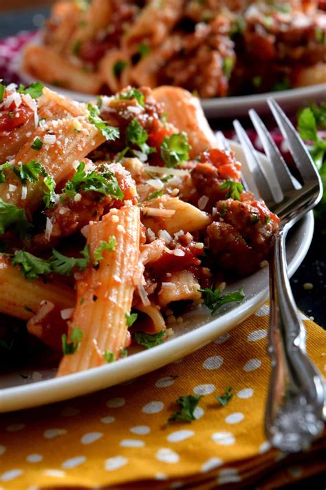 How many sugar are in penne with italian sausage casserette - calories, carbs, nutrition