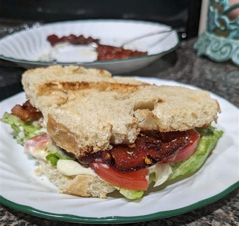 How many sugar are in peppered maple blt w/spicy mayo - calories, carbs, nutrition