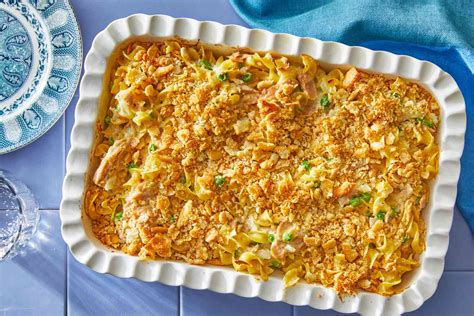 How many sugar are in personal tuna noodle casserole - calories, carbs, nutrition