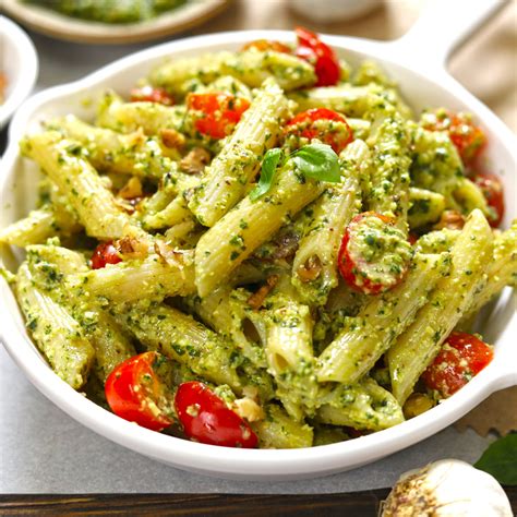 How many sugar are in pesto pasta - calories, carbs, nutrition