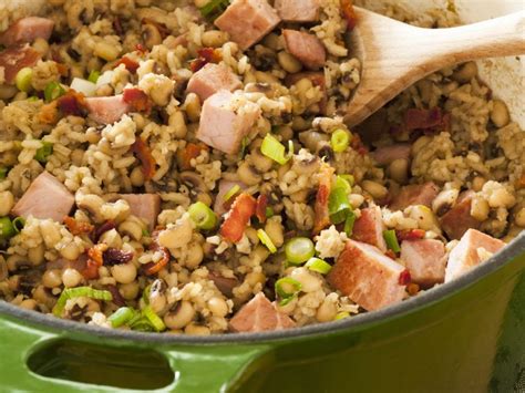 How many sugar are in pigeon peas and ham casserole (71176.0) - calories, carbs, nutrition