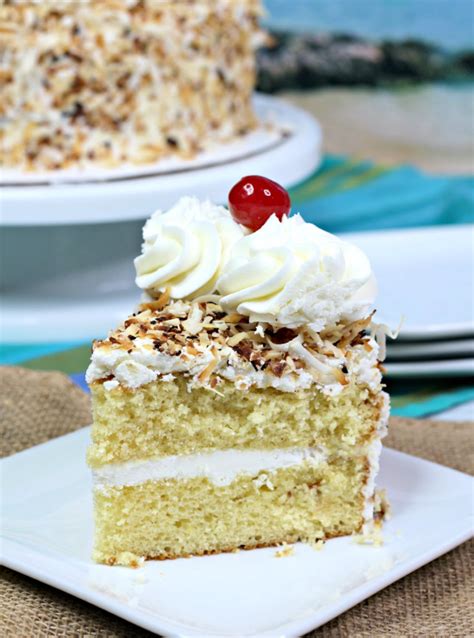 How many sugar are in pina colada cake - calories, carbs, nutrition