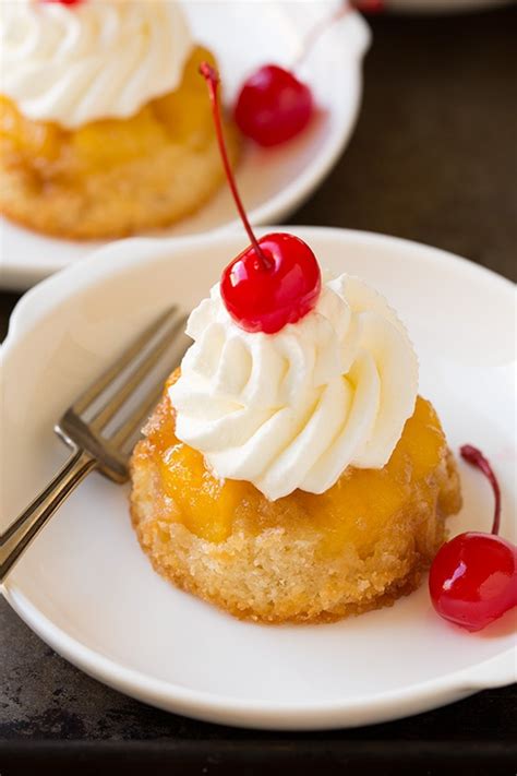How many sugar are in pineapple upsidedown cupcakes - calories, carbs, nutrition