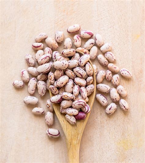 How many sugar are in pinto beans - calories, carbs, nutrition