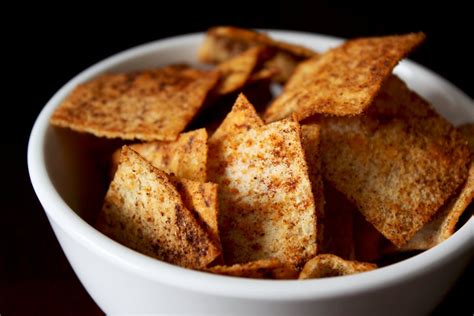 How many sugar are in pita chips whole wheat - calories, carbs, nutrition