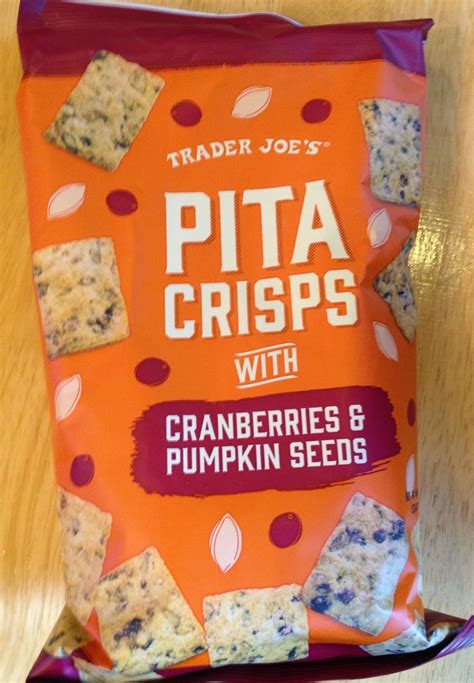 How many sugar are in pita crisps with cranberries and pumpkin seeds - calories, carbs, nutrition