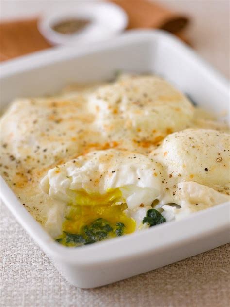 How many sugar are in poached haddock in a cream sauce - calories, carbs, nutrition