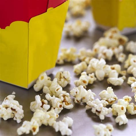 How many sugar are in popcorn bar - calories, carbs, nutrition