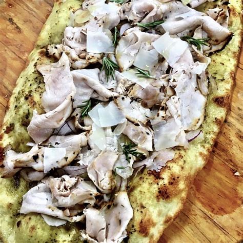 How many sugar are in porchetta pesto pizzetta - calories, carbs, nutrition