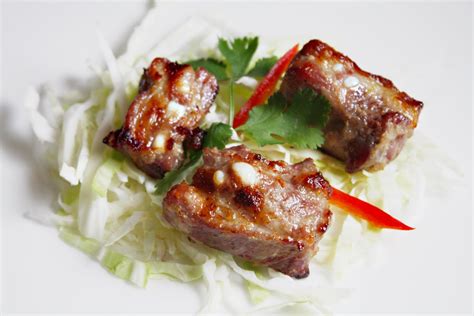 How many sugar are in pork, thai ribs (bostwick) - calories, carbs, nutrition