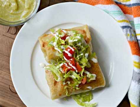 How many sugar are in pork carnitas chimichanga, flour tortilla - calories, carbs, nutrition