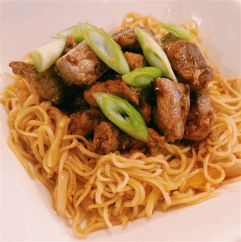 How many sugar are in pork chow mein - calories, carbs, nutrition