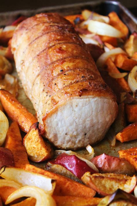 How many sugar are in pork loin roasted apples & onions 3 slc - calories, carbs, nutrition