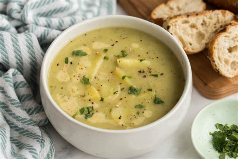 How many sugar are in potato leek soup - calories, carbs, nutrition