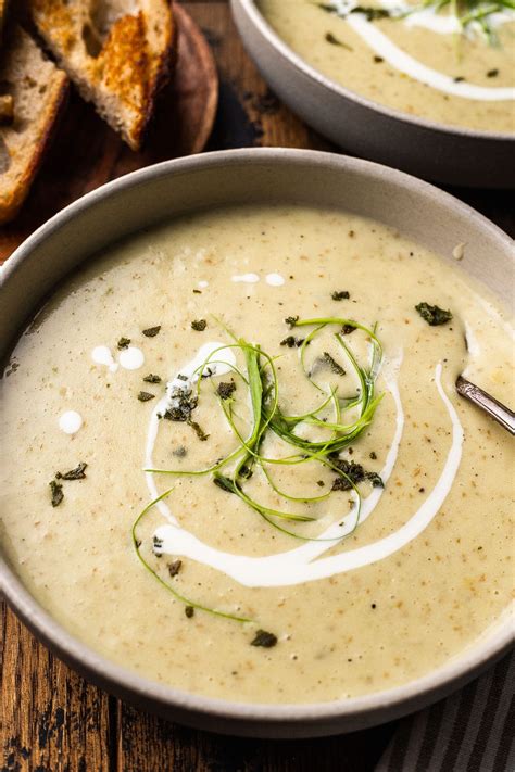 How many sugar are in potato leek soup (31630.4) - calories, carbs, nutrition