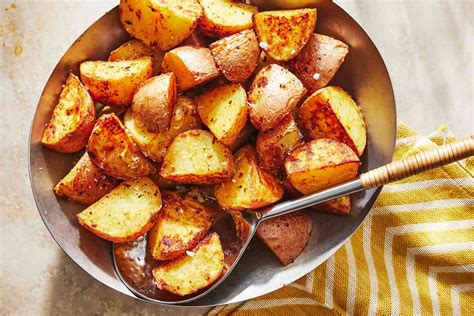 How many sugar are in potatoes red simple roasted cajun 4 oz - calories, carbs, nutrition