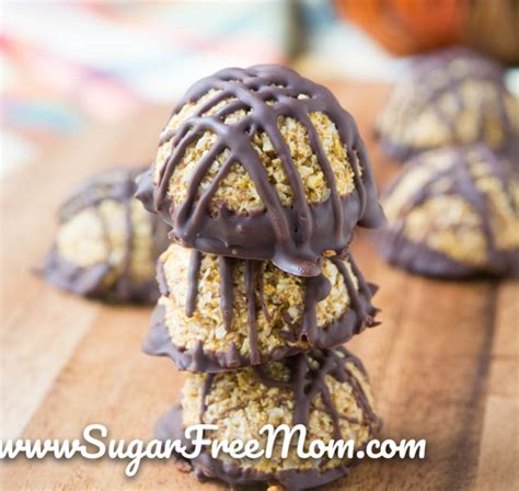 How many sugar are in pumpkin macaroons - calories, carbs, nutrition