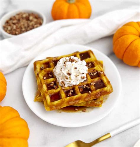 How many sugar are in pumpkin waffles - calories, carbs, nutrition