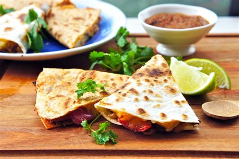 How many sugar are in quesadilla vegetable roasted & black bean - calories, carbs, nutrition