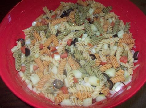 How many sugar are in rainbow rotini with arugula and tomatoes - calories, carbs, nutrition