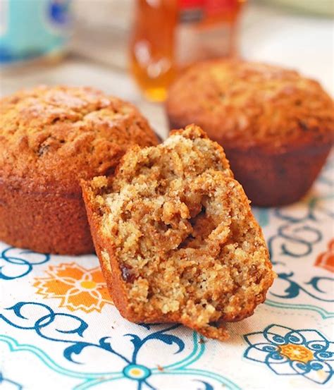 How many sugar are in raisin bran muffins - calories, carbs, nutrition