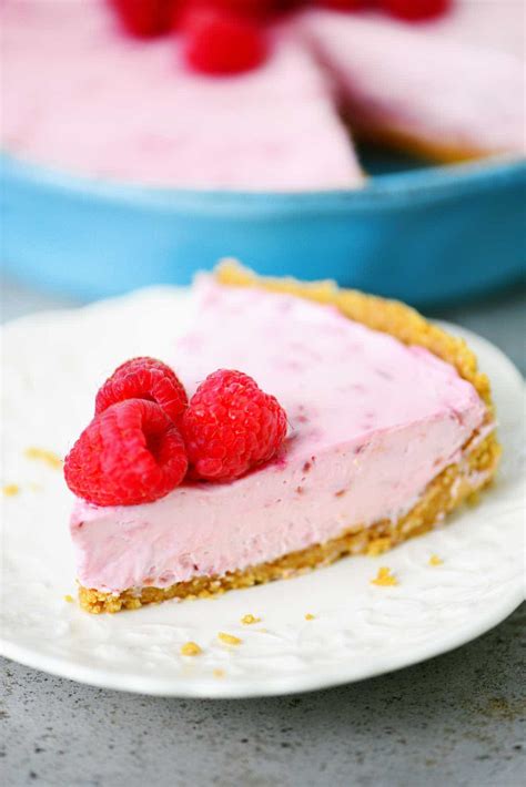 How many sugar are in raspberry cheesecake - calories, carbs, nutrition