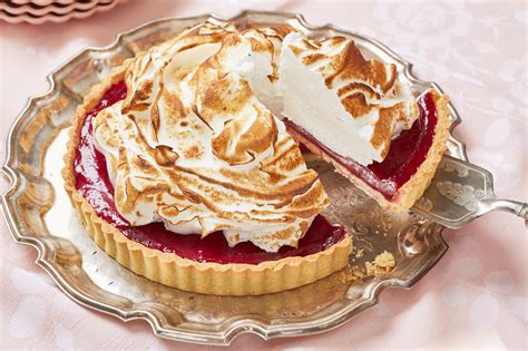 How many sugar are in raspberry meringue tart - calories, carbs, nutrition