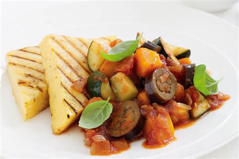 How many sugar are in ratatouille polenta pie - calories, carbs, nutrition