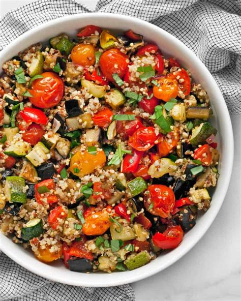 How many sugar are in ratatouille with quinoa & fresh herbs - calories, carbs, nutrition