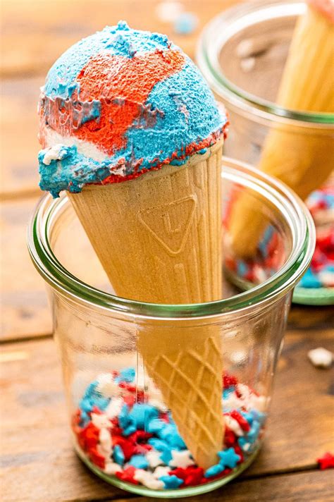 How many sugar are in red, white, and blue ice cream - calories, carbs, nutrition
