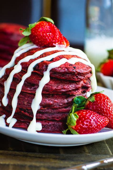 How many sugar are in red velvet pancakes - calories, carbs, nutrition