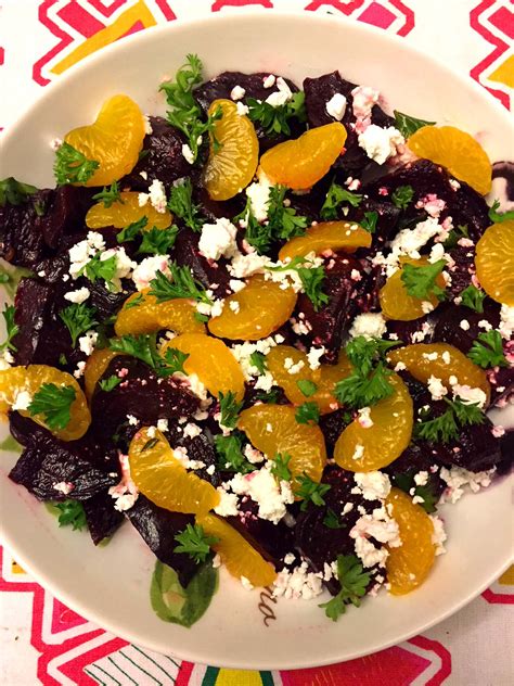 How many sugar are in roasted beet and feta greek salad - calories, carbs, nutrition