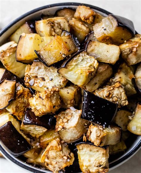 How many sugar are in roasted eggplant - calories, carbs, nutrition