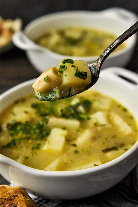 How many sugar are in roasted garlic and potato soup - calories, carbs, nutrition