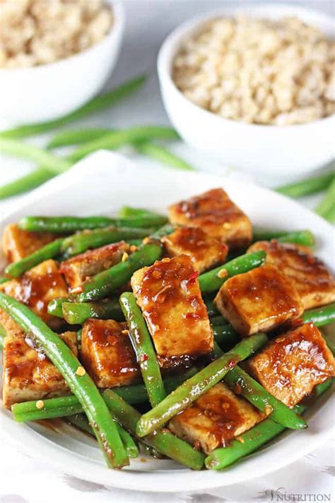 How many sugar are in roasted green beans and tofu - calories, carbs, nutrition