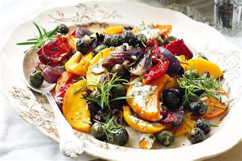 How many sugar are in roasted mediterranean vegetable, feta cheese & penne pasta salad - calories, carbs, nutrition