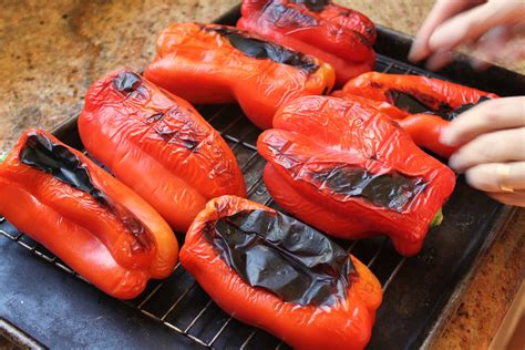 How many sugar are in roasted red peppers - calories, carbs, nutrition