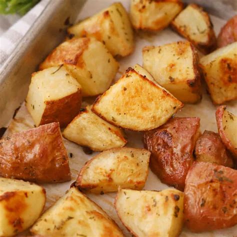 How many sugar are in roasted red skin potatoes - calories, carbs, nutrition