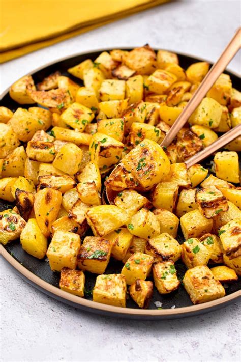 How many sugar are in roasted rutabaga and green beans - calories, carbs, nutrition