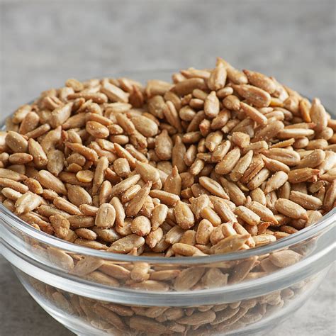 How many sugar are in roasted sunflower kernels - calories, carbs, nutrition